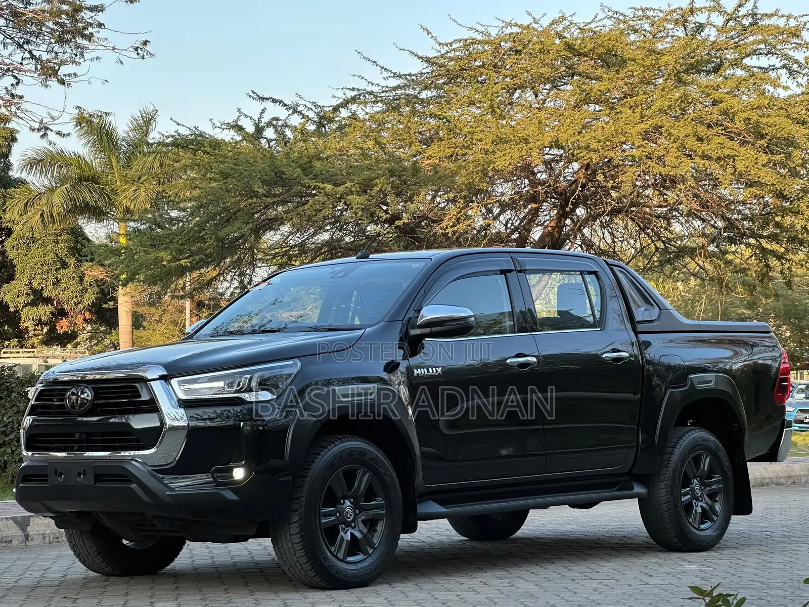 Toyota Hilux 2023 Matt Black