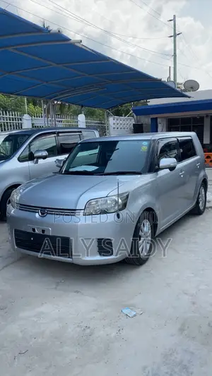 New Toyota Rumion 1.5 FWD 2023 Gray