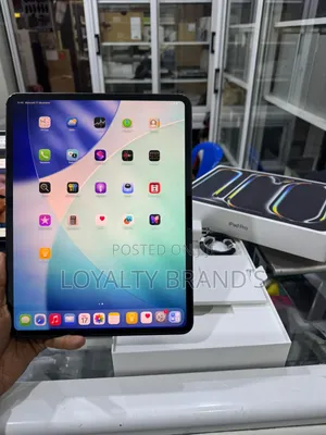 New Apple iPad Pro 13 (2025) 256 GB