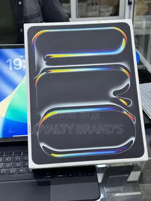 New Apple iPad Pro 13 (2025) 512 GB