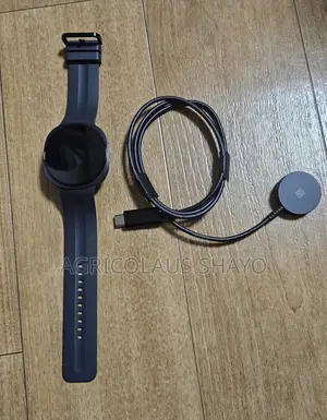Brand New Samsung Galaxy Watch 9 (40Mm)- Boxed (Bluetooth / LTE)