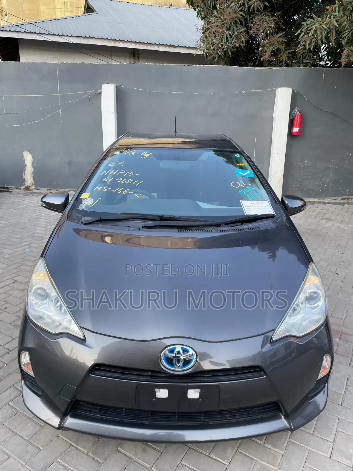 Toyota Aqua 2013 Gray
