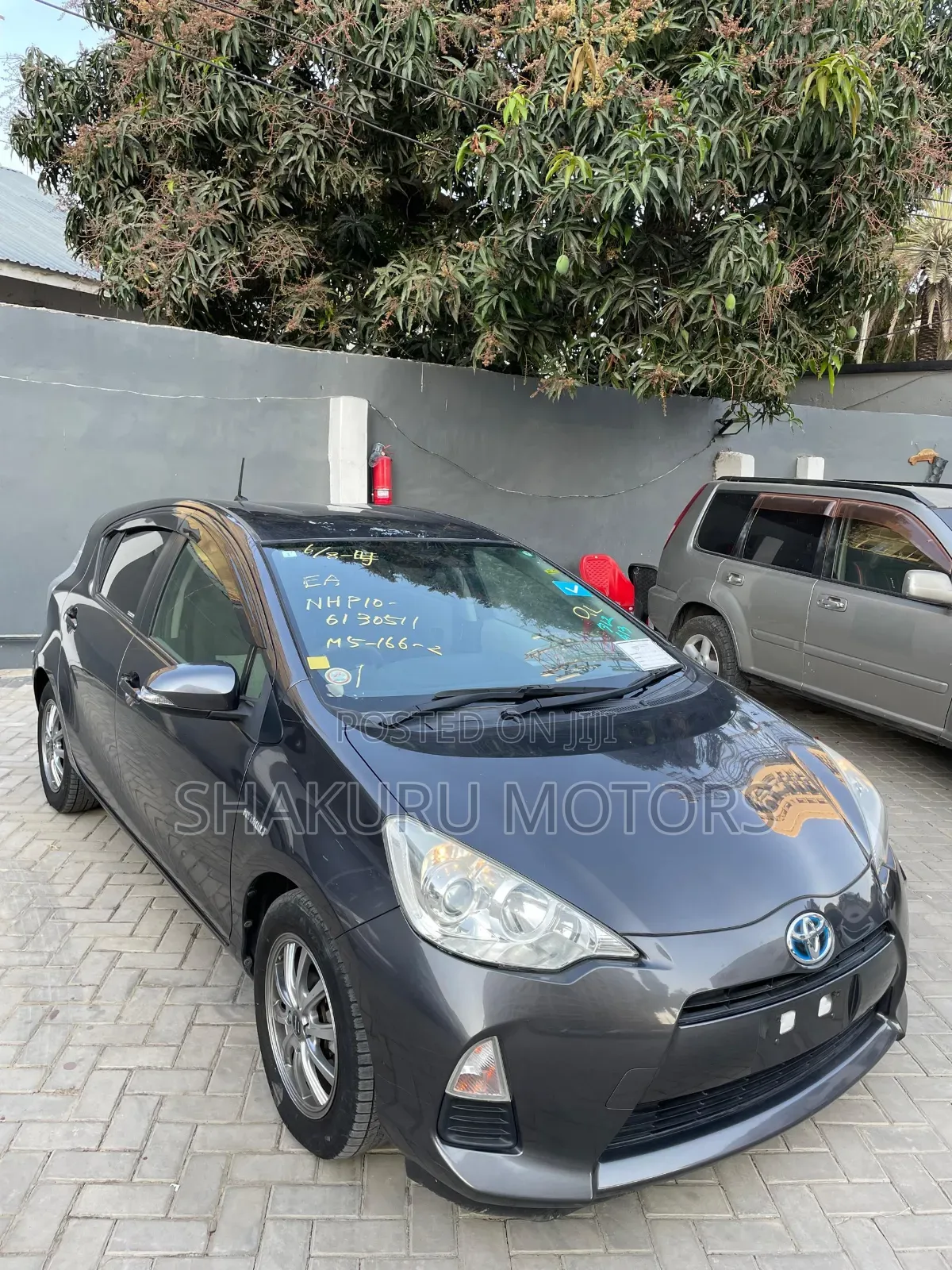 Toyota Aqua 2013 Gray
