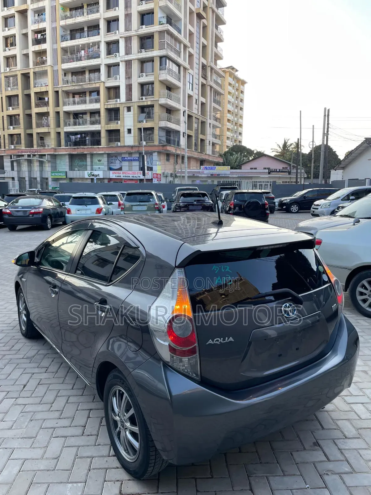 Toyota Aqua 2013 Gray