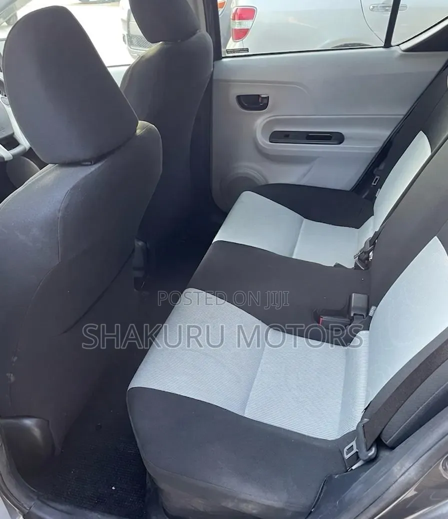 Toyota Aqua 2013 Gray