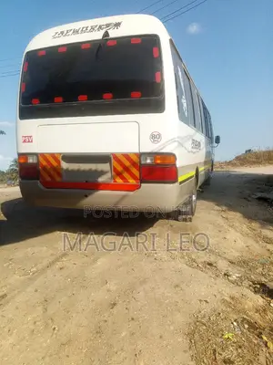 Toyota Coaster 2004 White