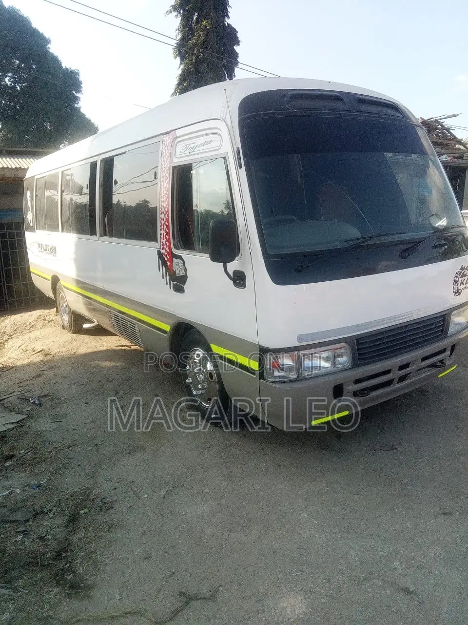 Toyota Coaster 2004 White