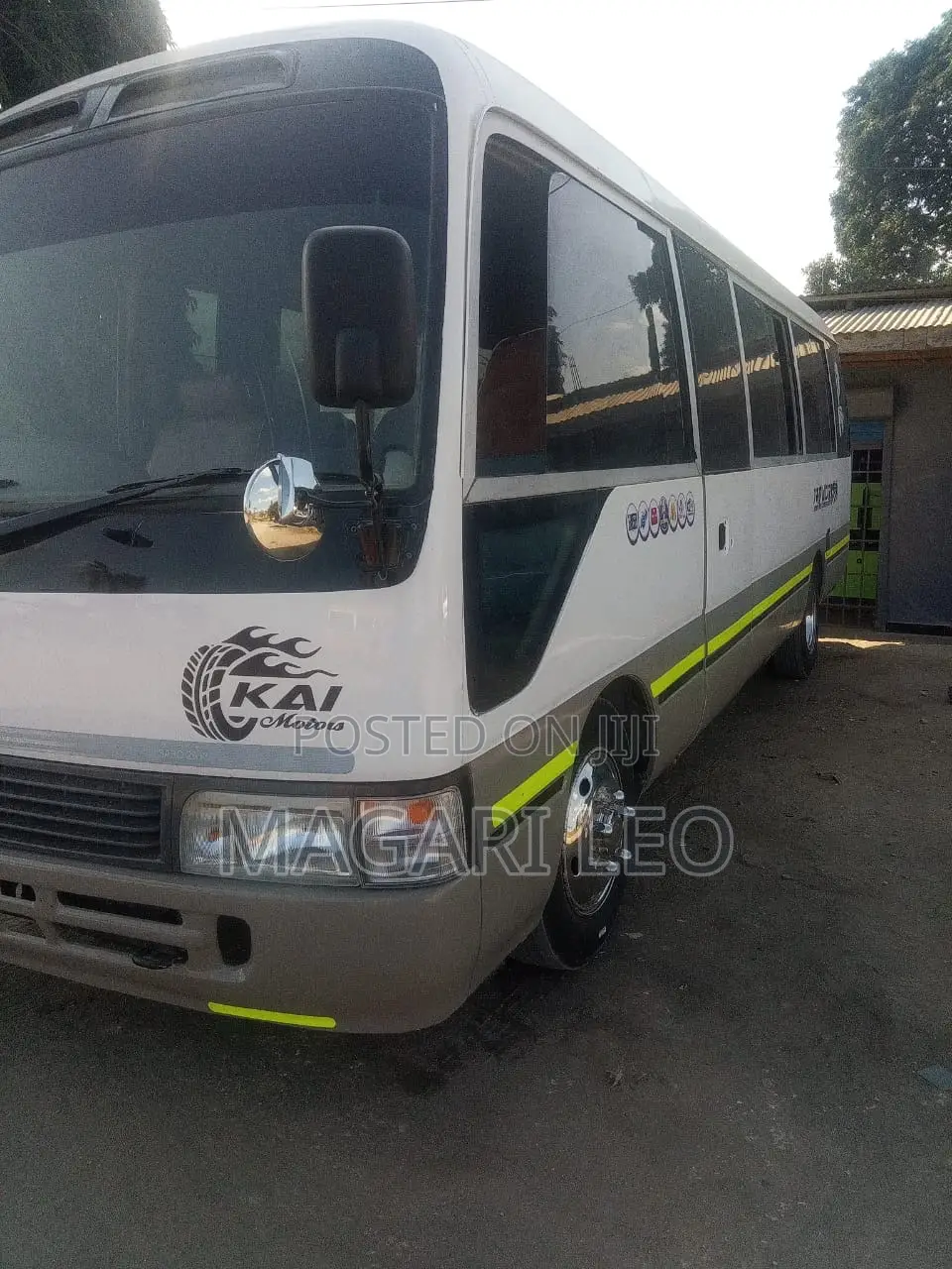 Toyota Coaster 2004 White