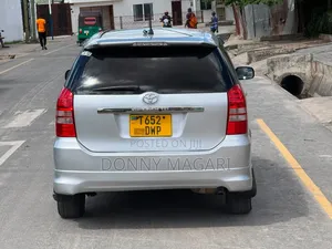 Toyota Wish 2005 Silver