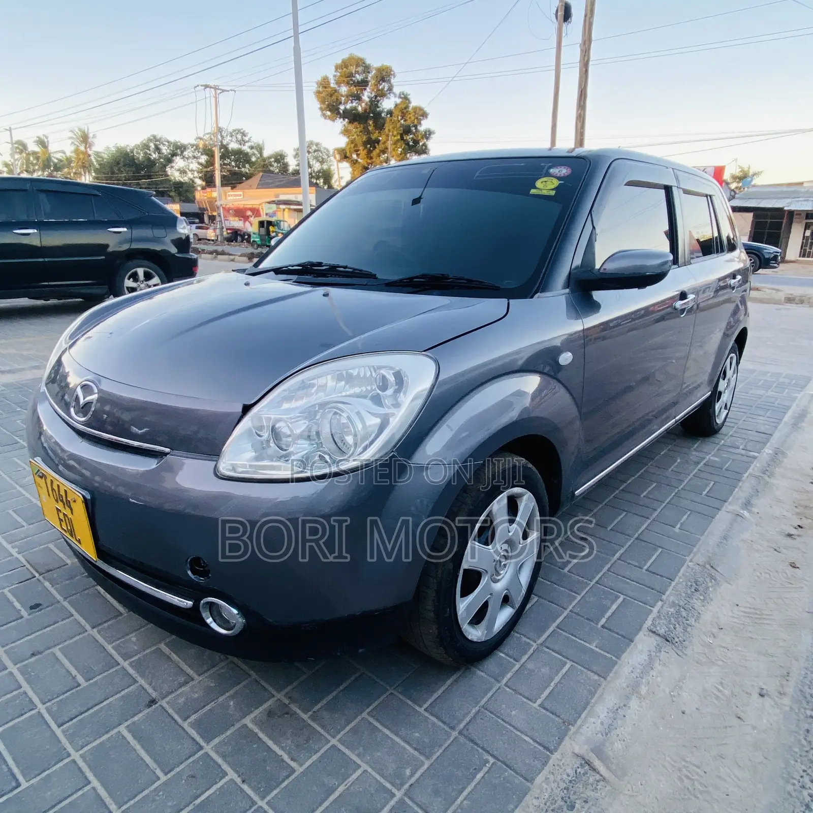 Mazda Verisa 2007 Gray