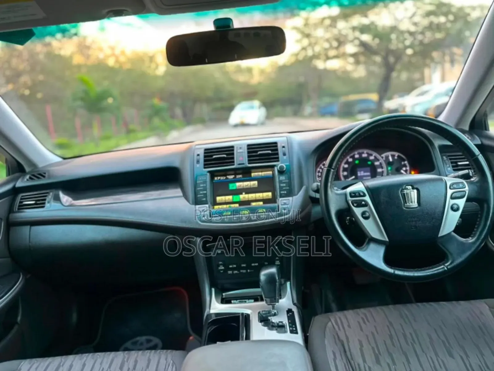 Toyota Crown 2011 Black