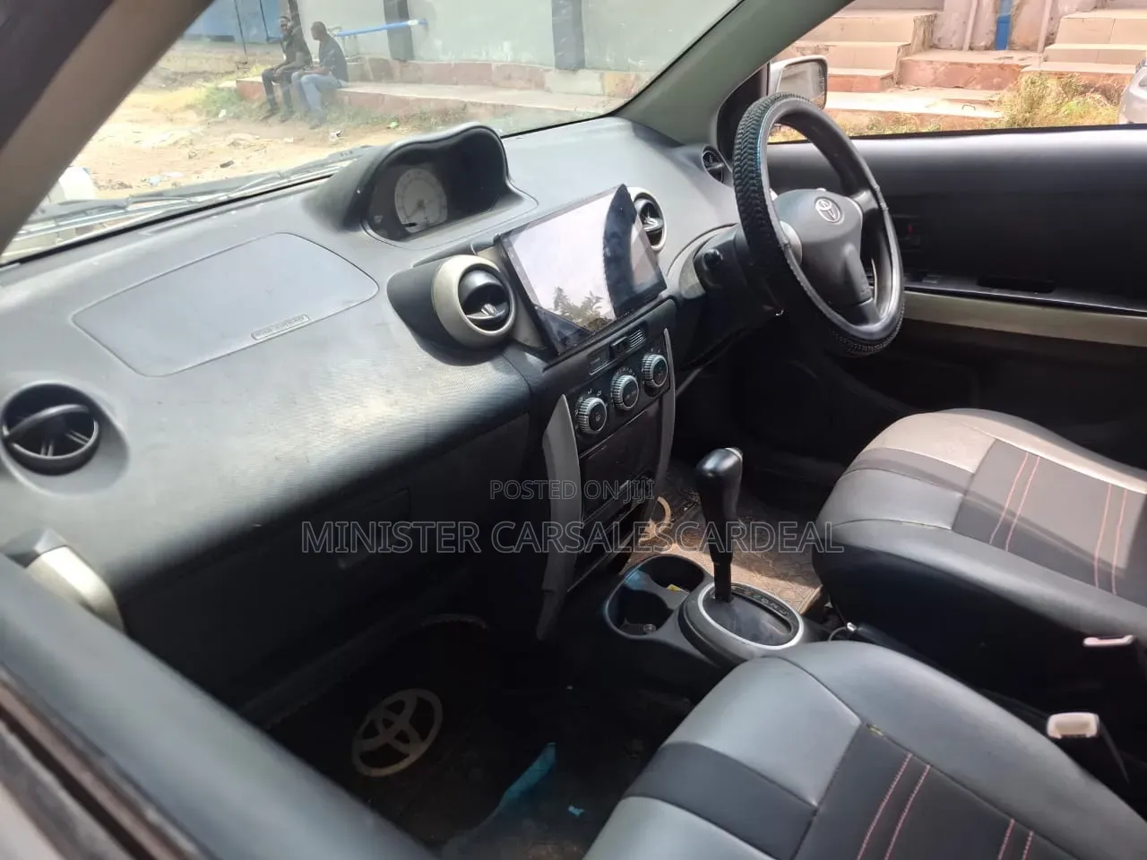 Toyota IST 2004 Silver