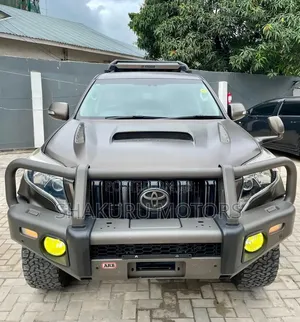 Toyota Land Cruiser Prado 2014 Brown