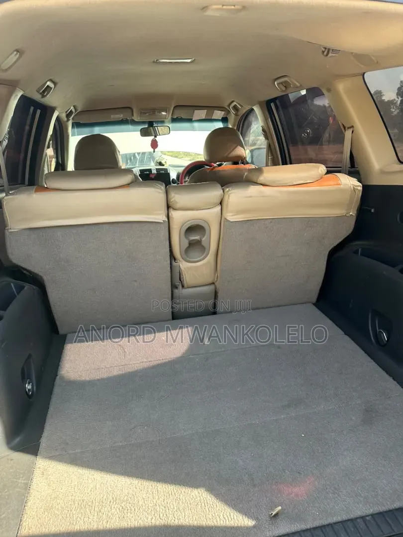 Toyota Vanguard 2007 Brown