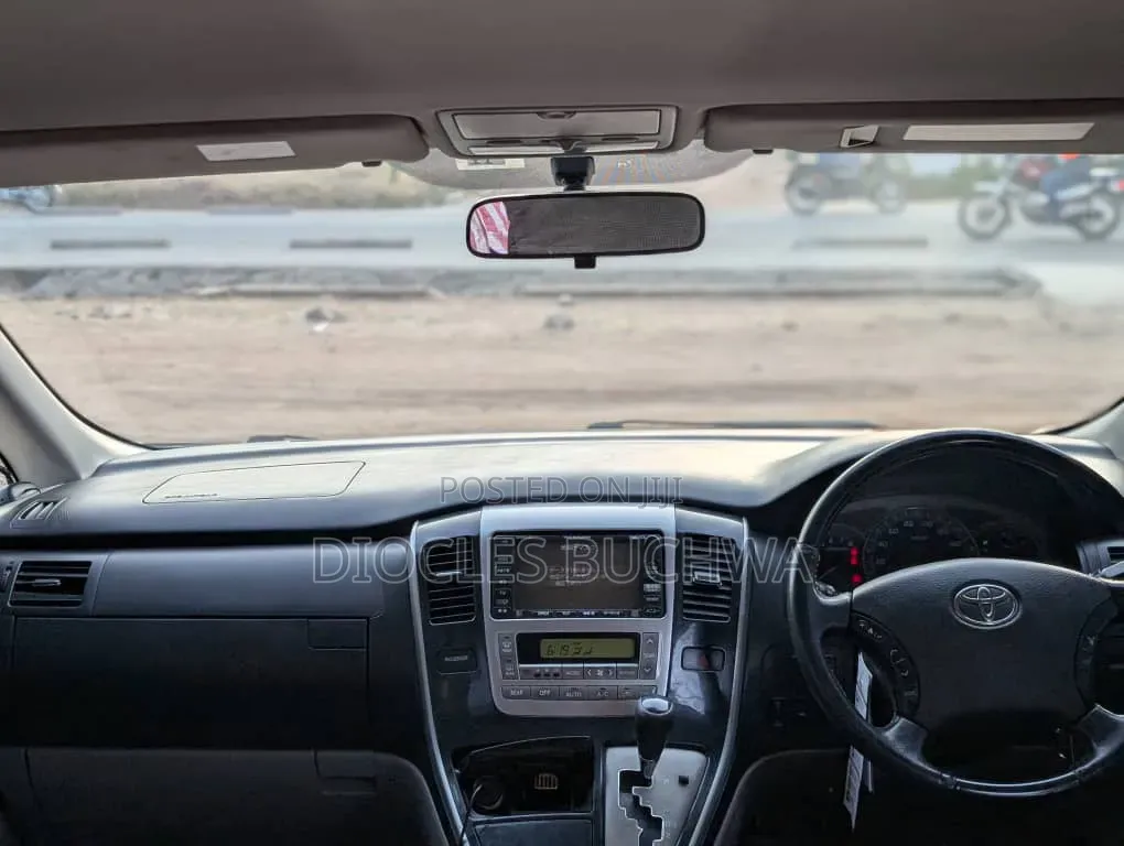 Toyota Alphard 2007 Silver