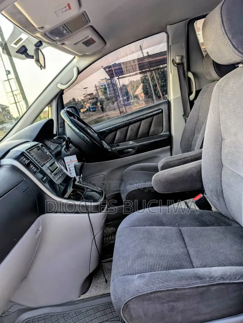 Toyota Alphard 2007 Silver