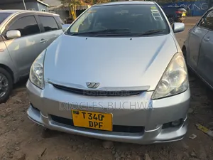 Toyota Wish 2005 Silver