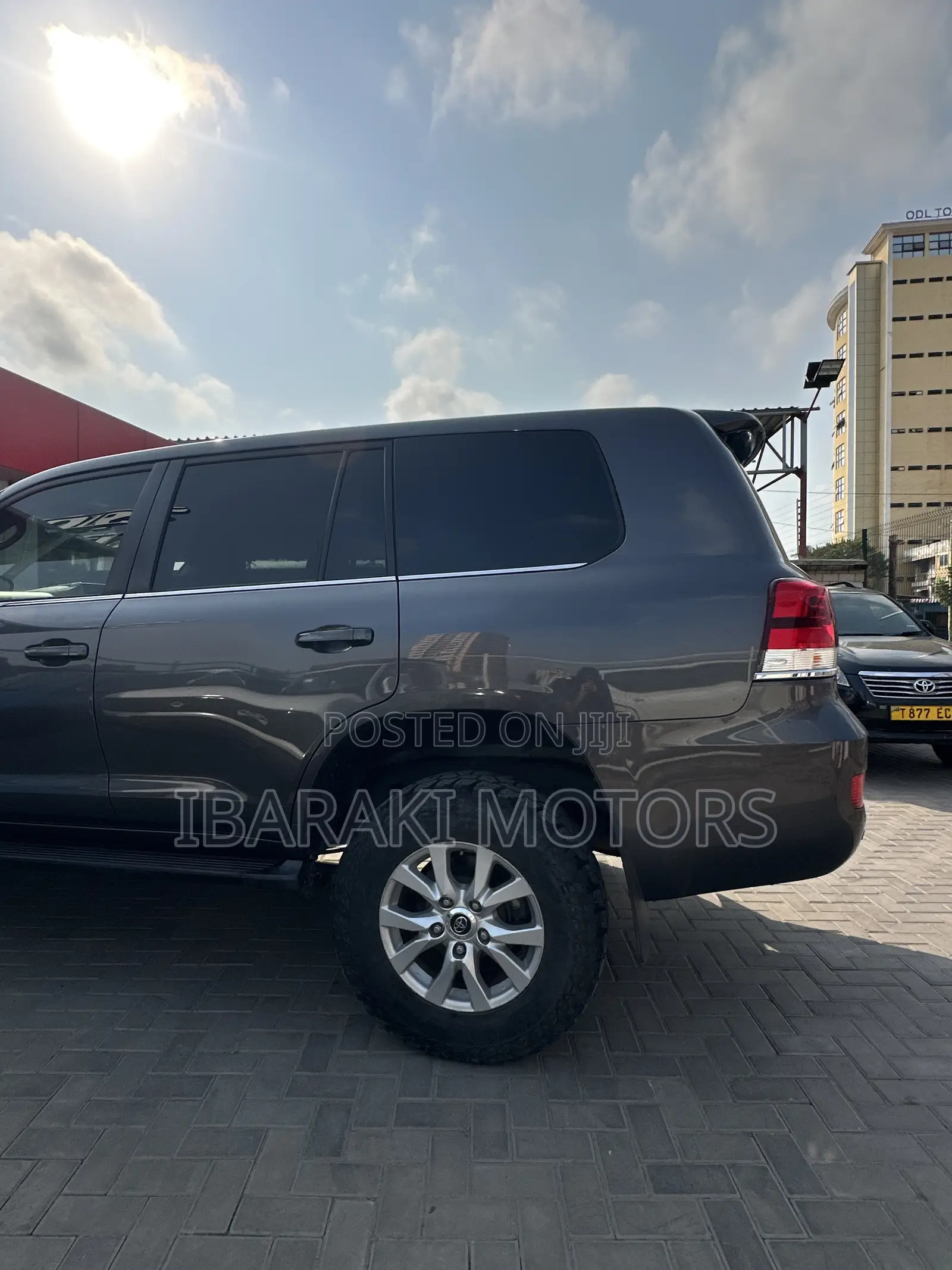 Toyota Land Cruiser 4.5 V8 VXR 2019 Gray