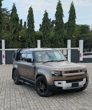 Land Rover Defender 2024