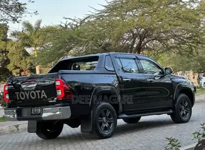 Toyota Hilux 2023 Black