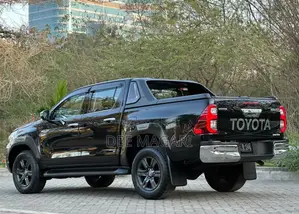 Toyota Hilux 2023 Black