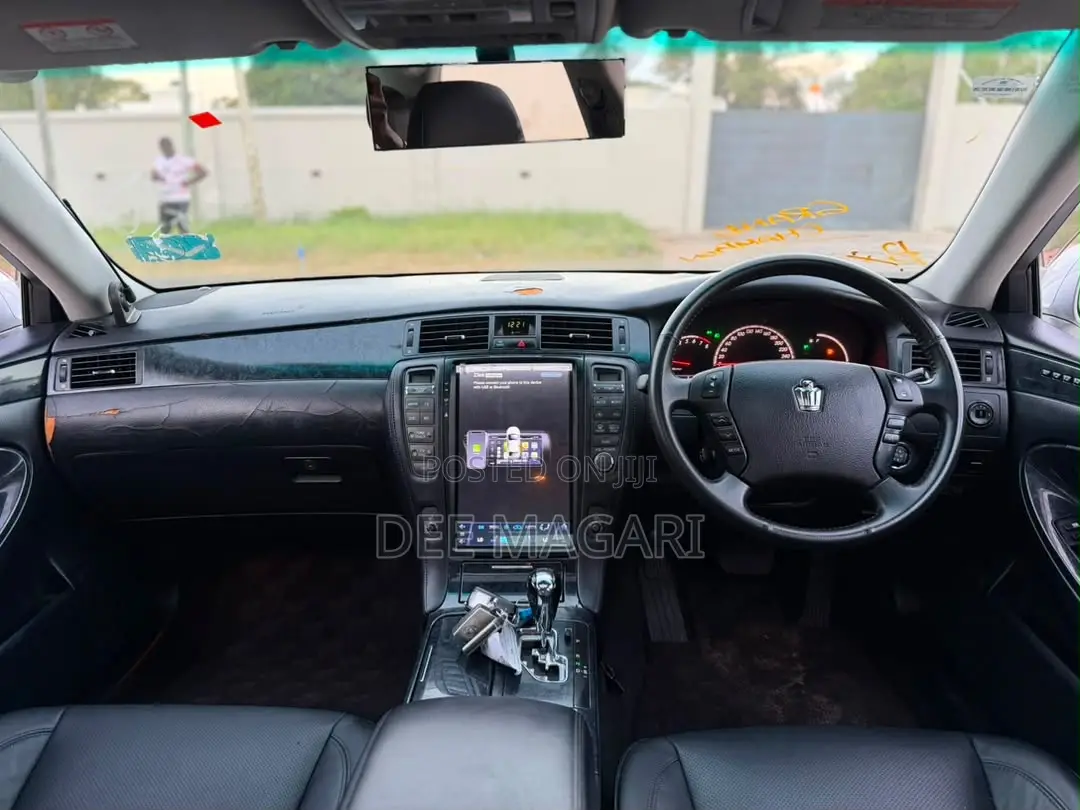 Toyota Crown 2007 Silver