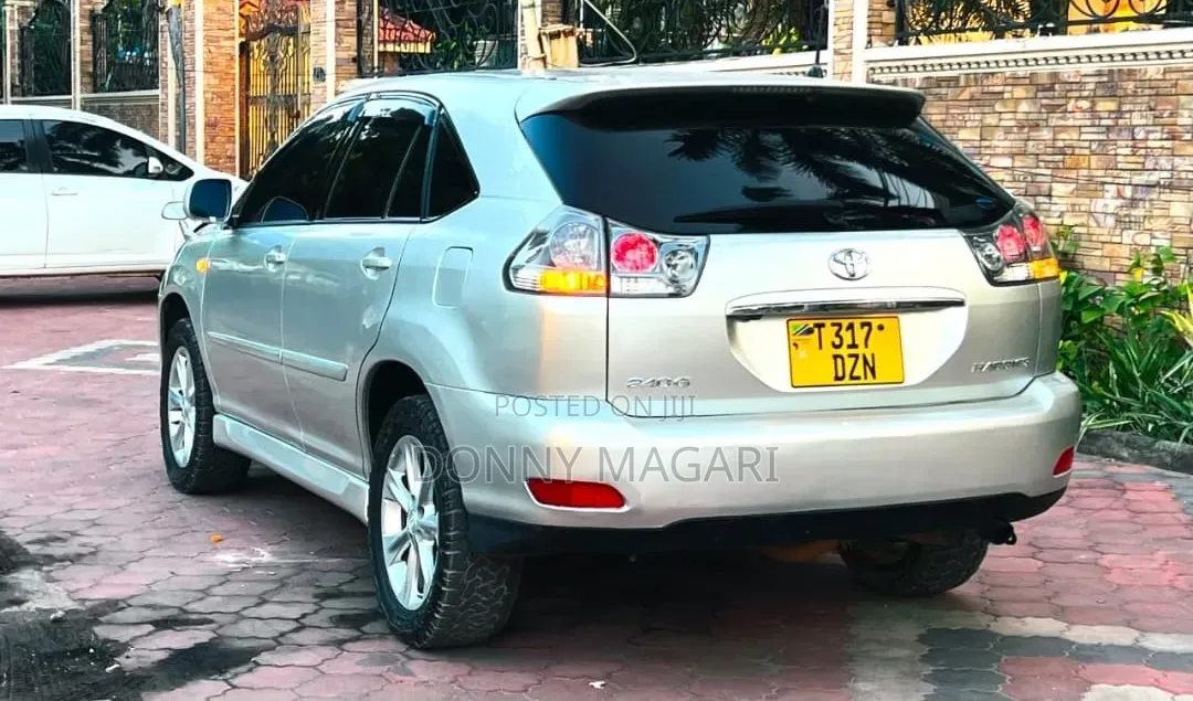 Toyota Harrier 2006 Silver