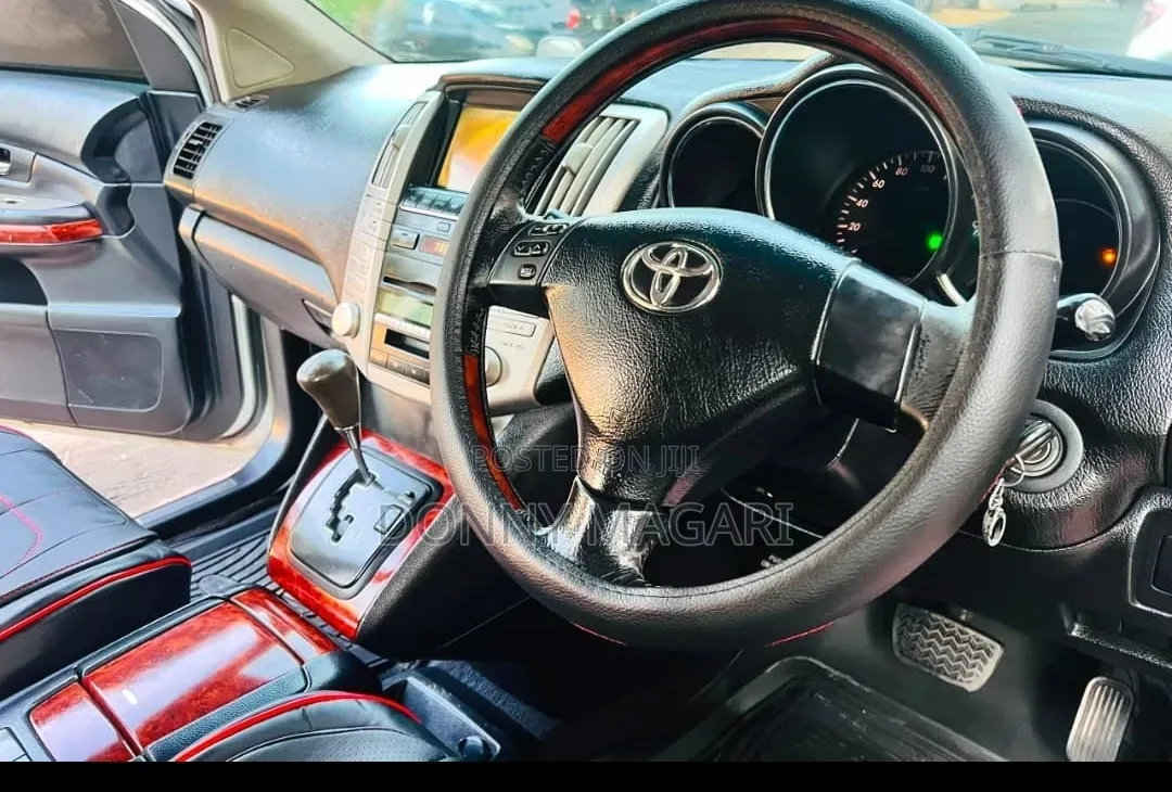 Toyota Harrier 2006 Silver