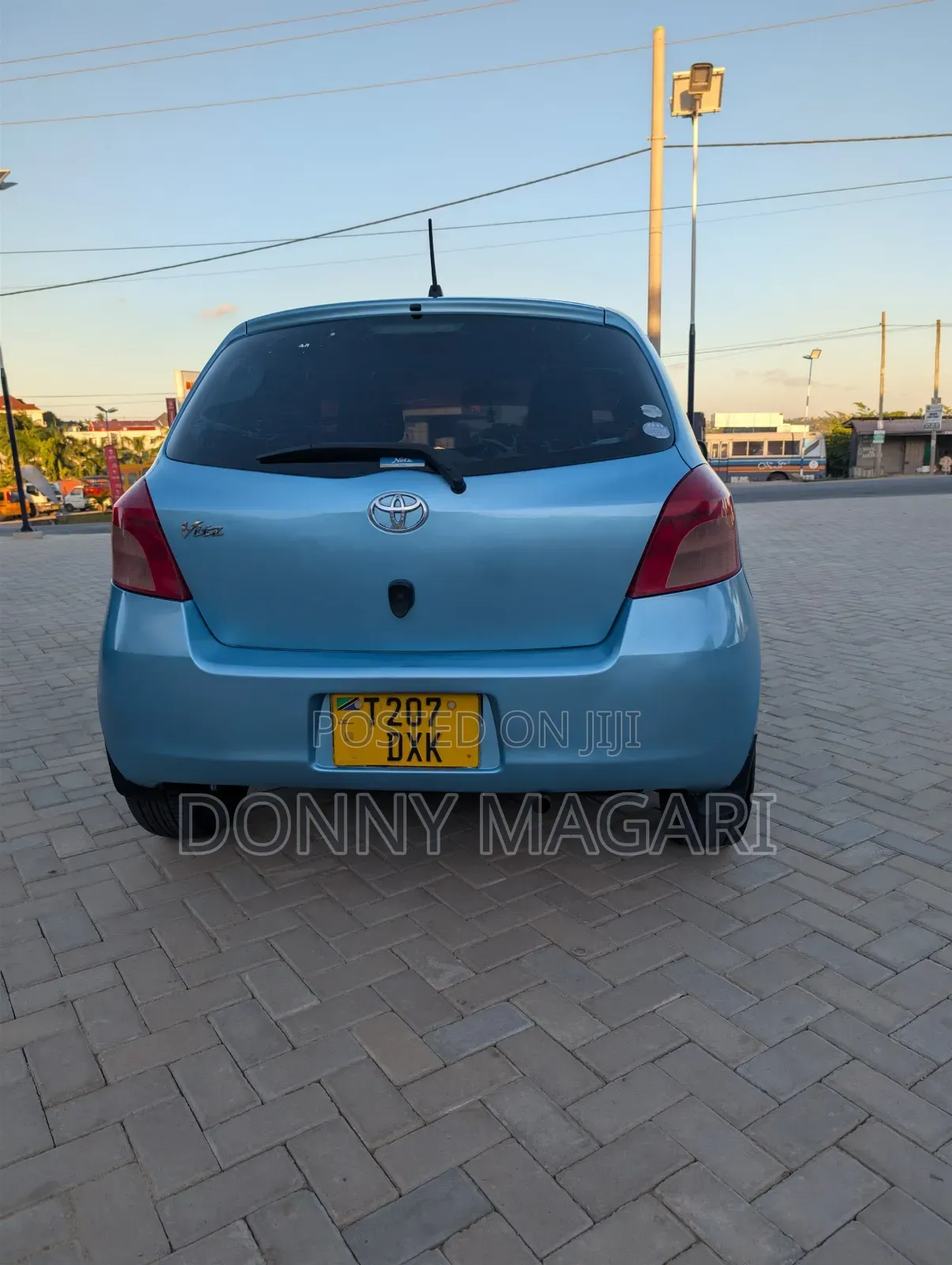 Toyota Vitz 2005 Blue