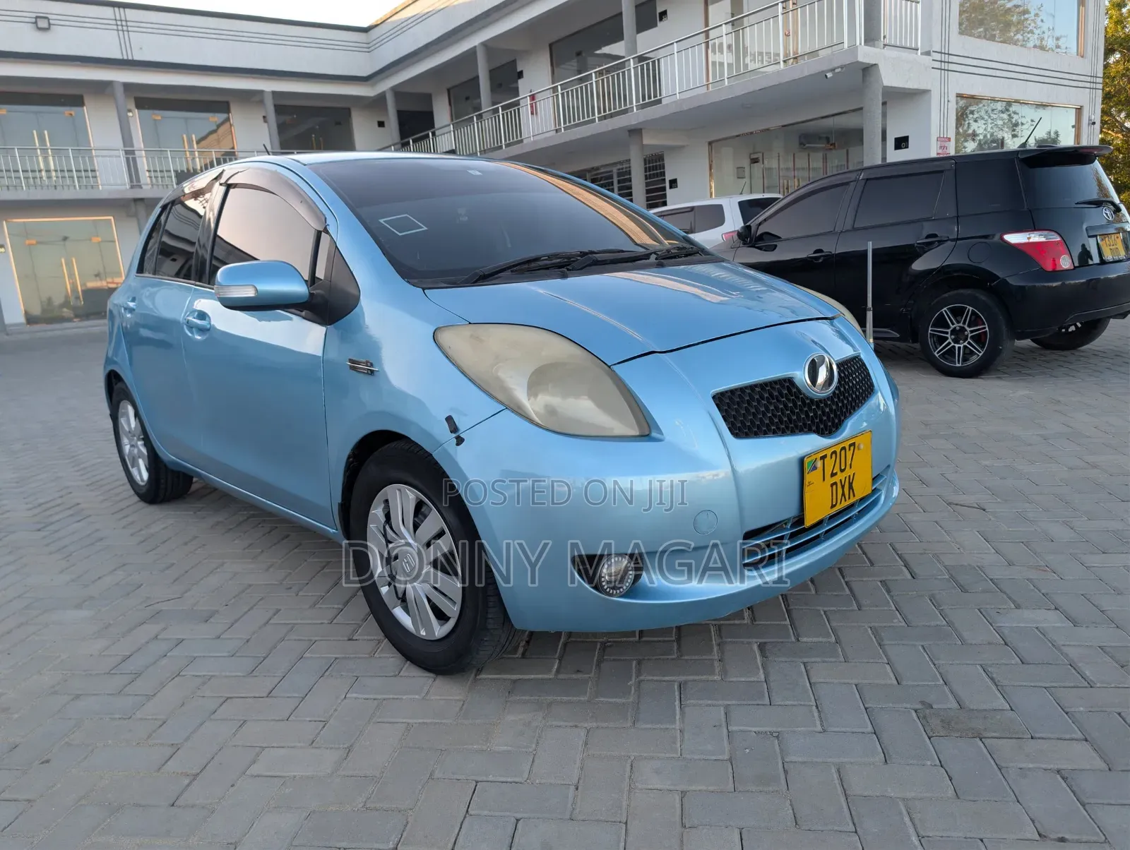 Toyota Vitz 2005 Blue