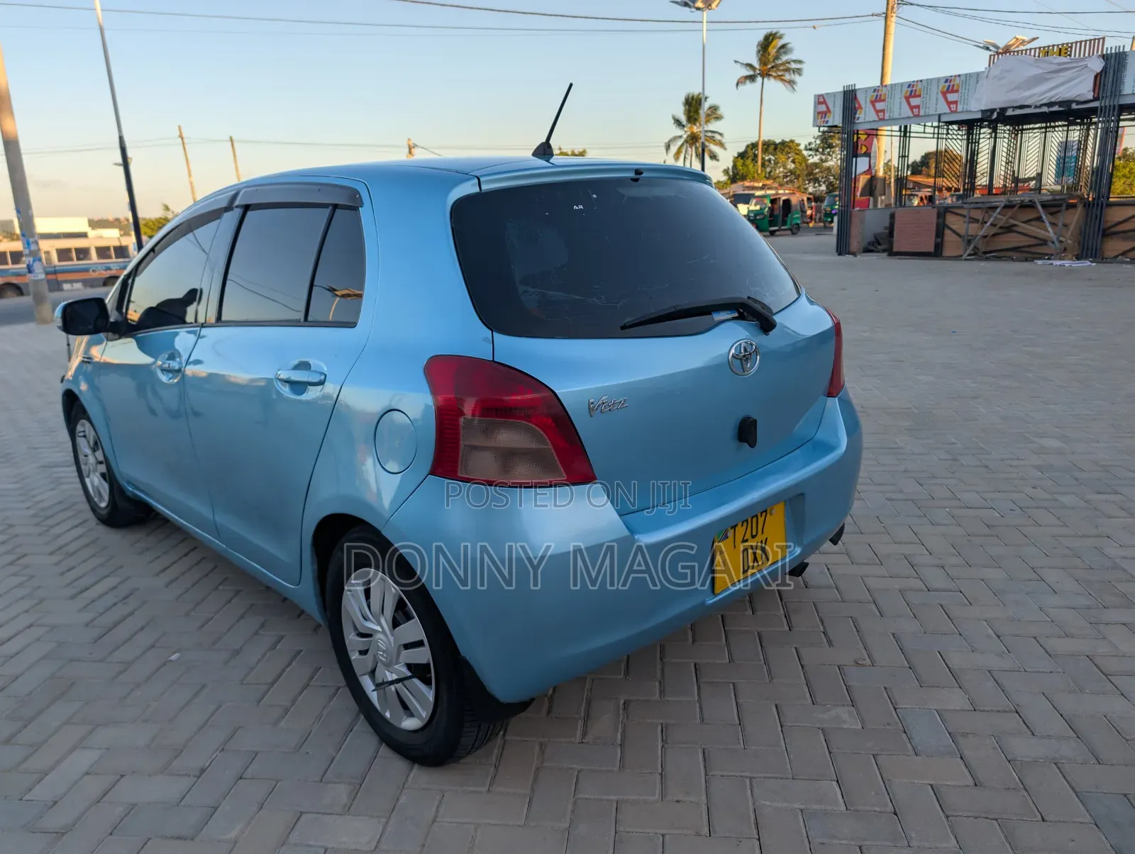 Toyota Vitz 2005 Blue