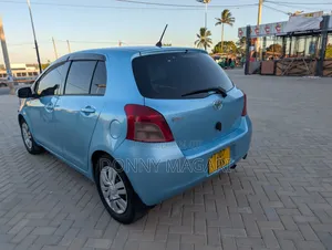 Toyota Vitz 2005 Blue