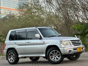 Mitsubishi Pajero 2002 Silver