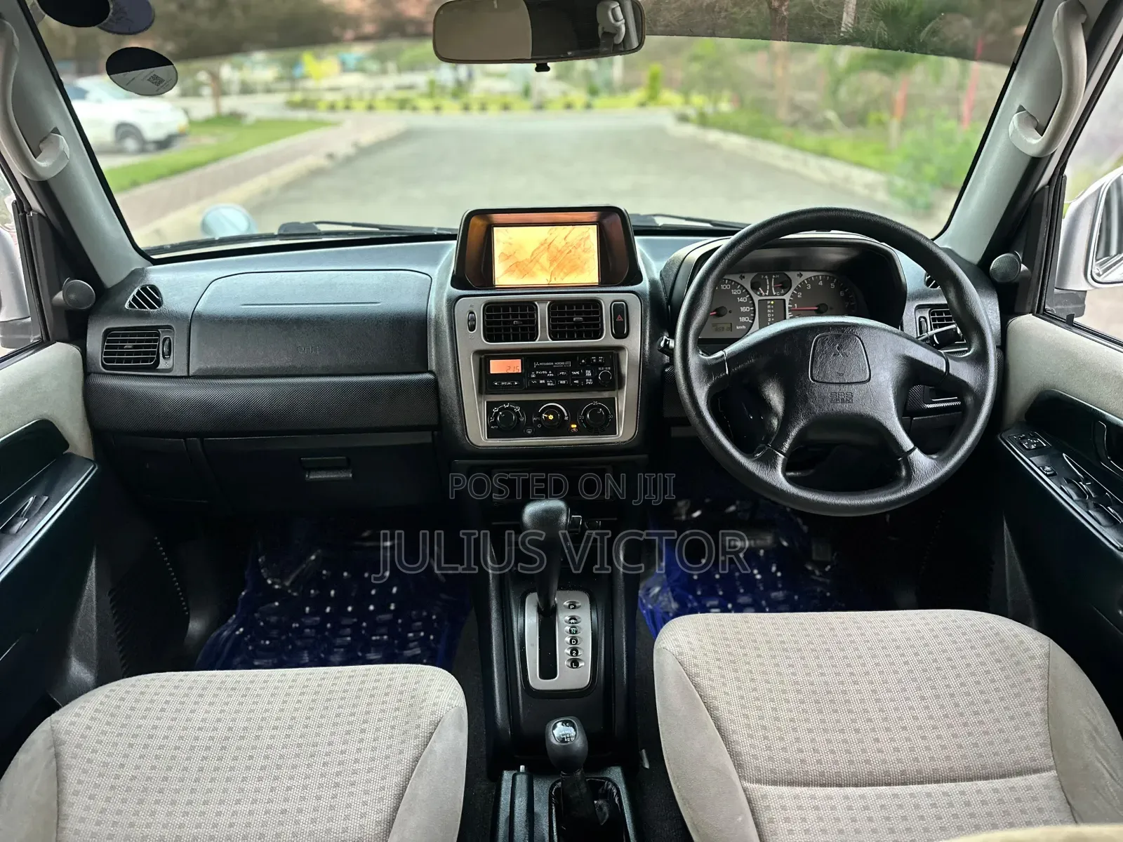 Mitsubishi Pajero 2002 Silver