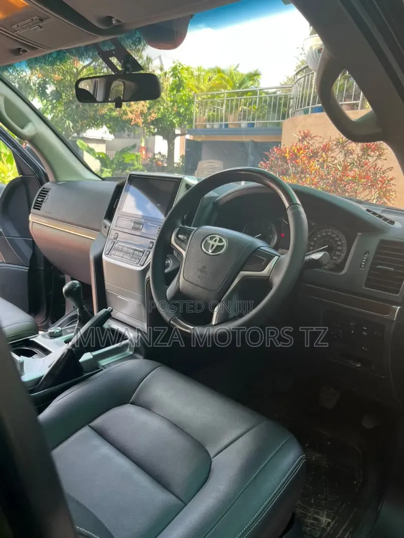 Toyota Land Cruiser 2019 Black