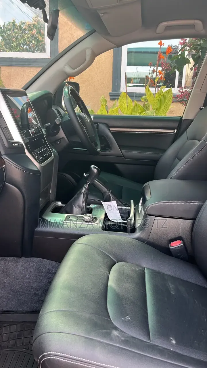 Toyota Land Cruiser 2019 Black