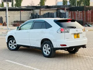 Toyota Harrier 2006 White