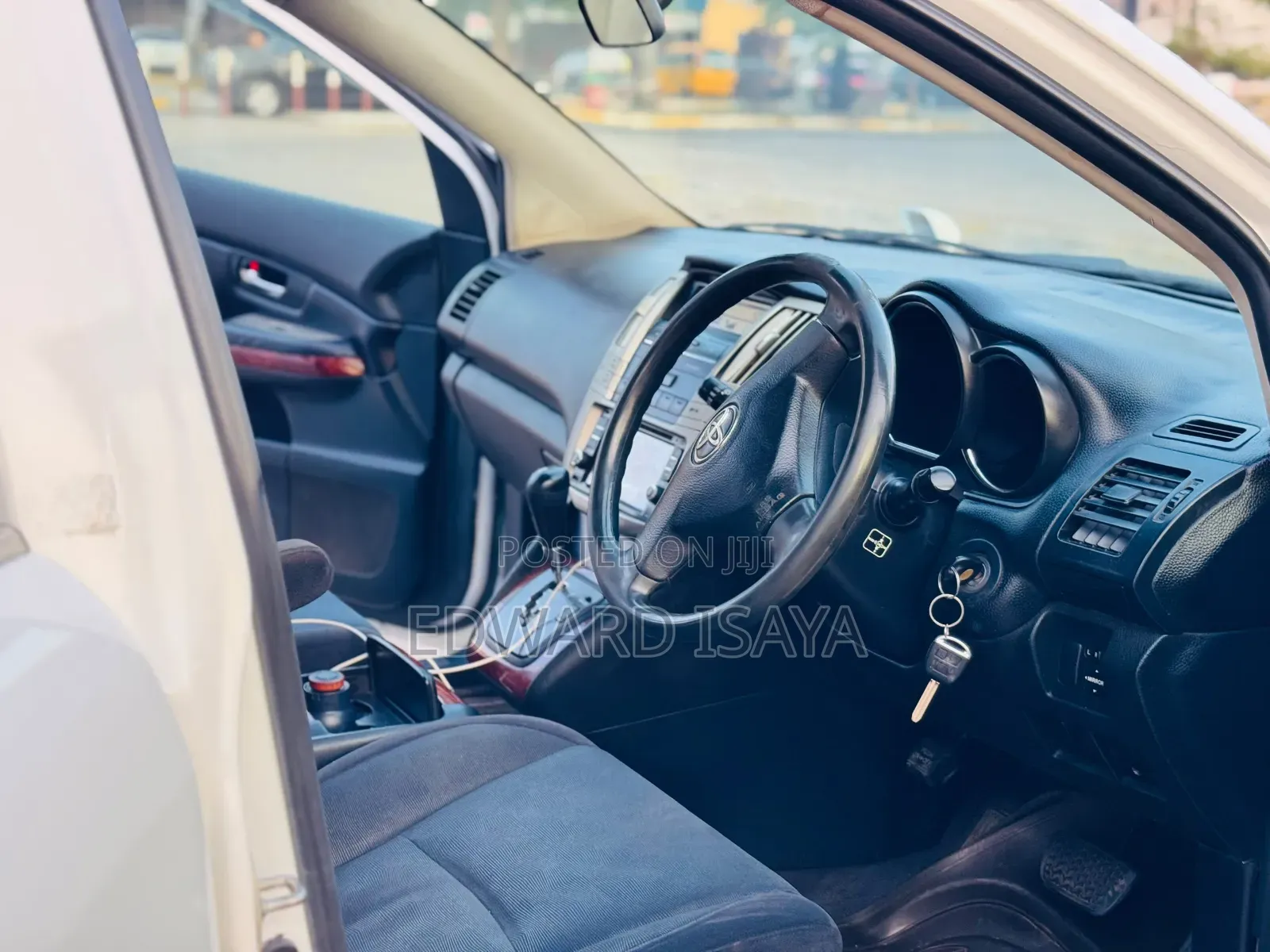 Toyota Harrier 2006 White