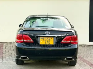Toyota Crown 2009 Black