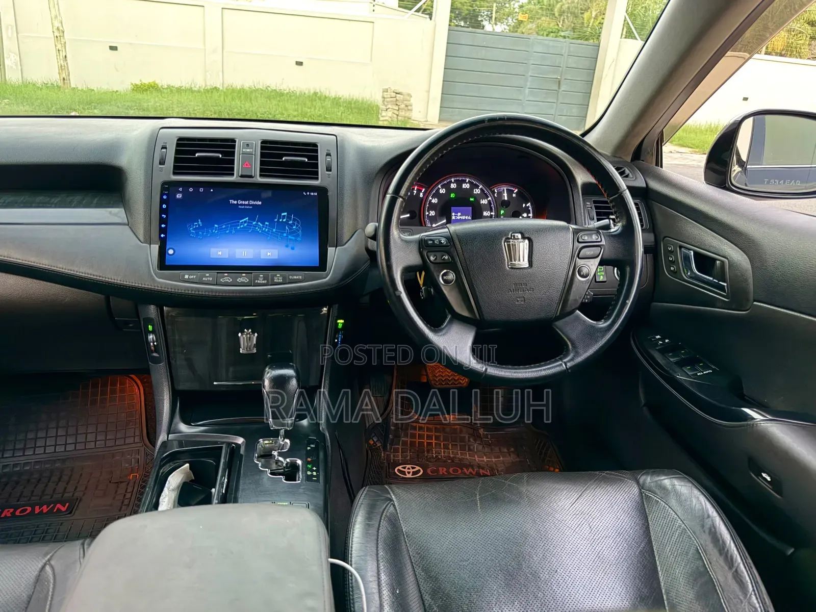 Toyota Crown 2009 Black