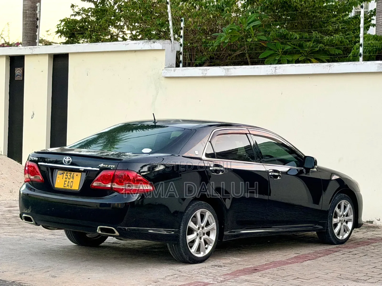 Toyota Crown 2009 Black