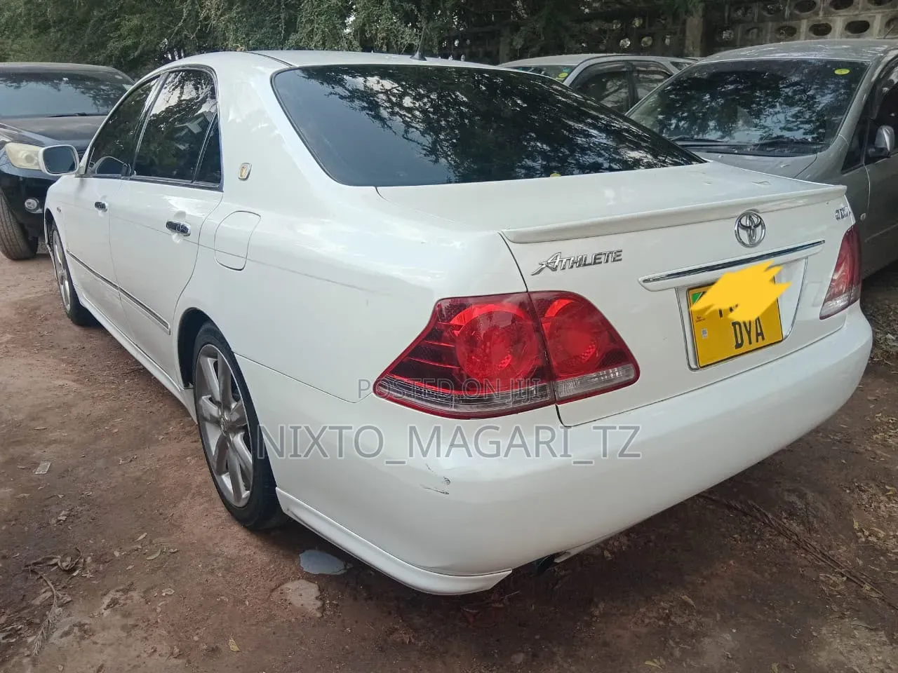 Toyota Crown 2006 White