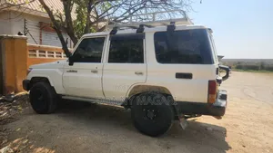 Toyota Land Cruiser 2019 White