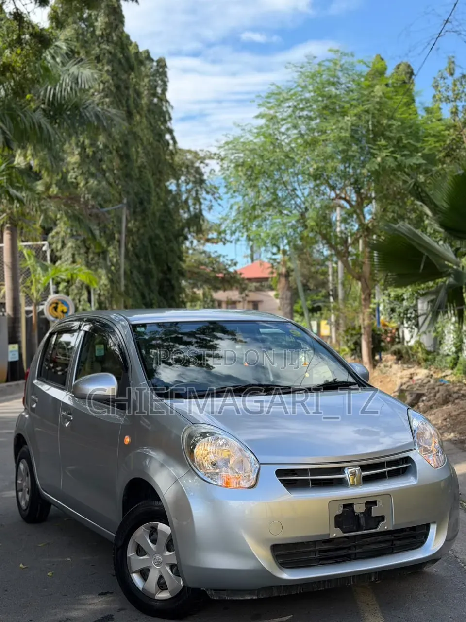 Toyota Passo 2012 Silver
