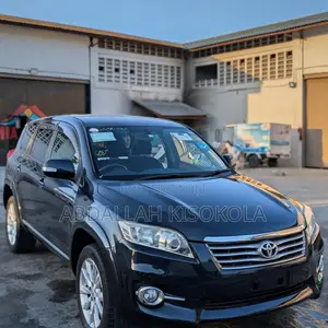 Toyota Vanguard 2012 Black