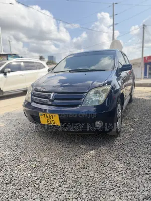 Toyota IST 2004 Blue