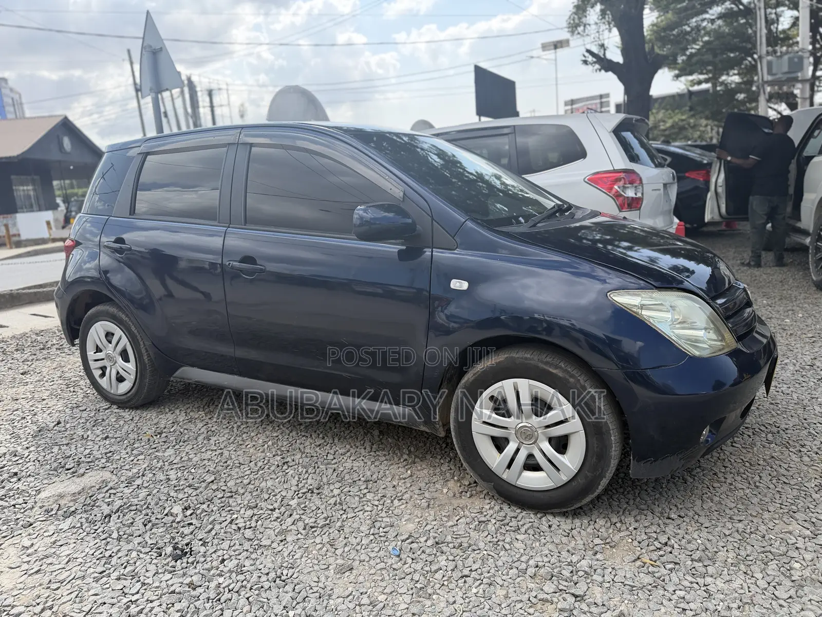 Toyota IST 2004 Blue