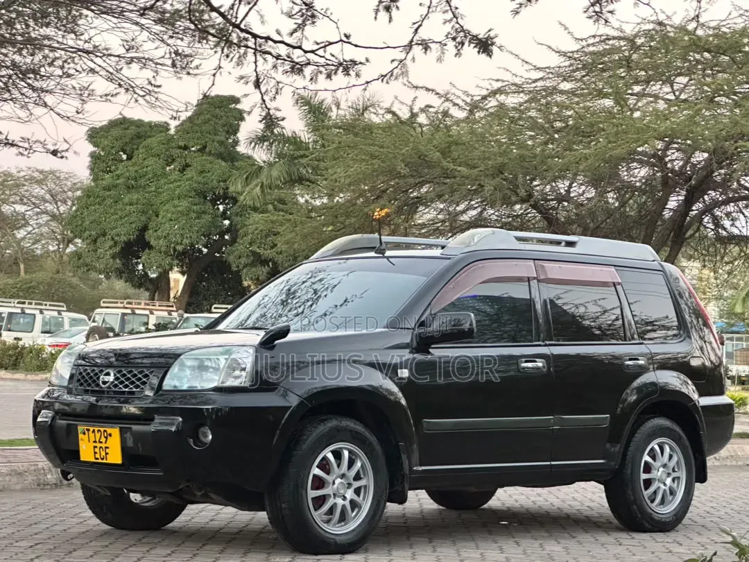 Nissan X-Trail 2006 Black