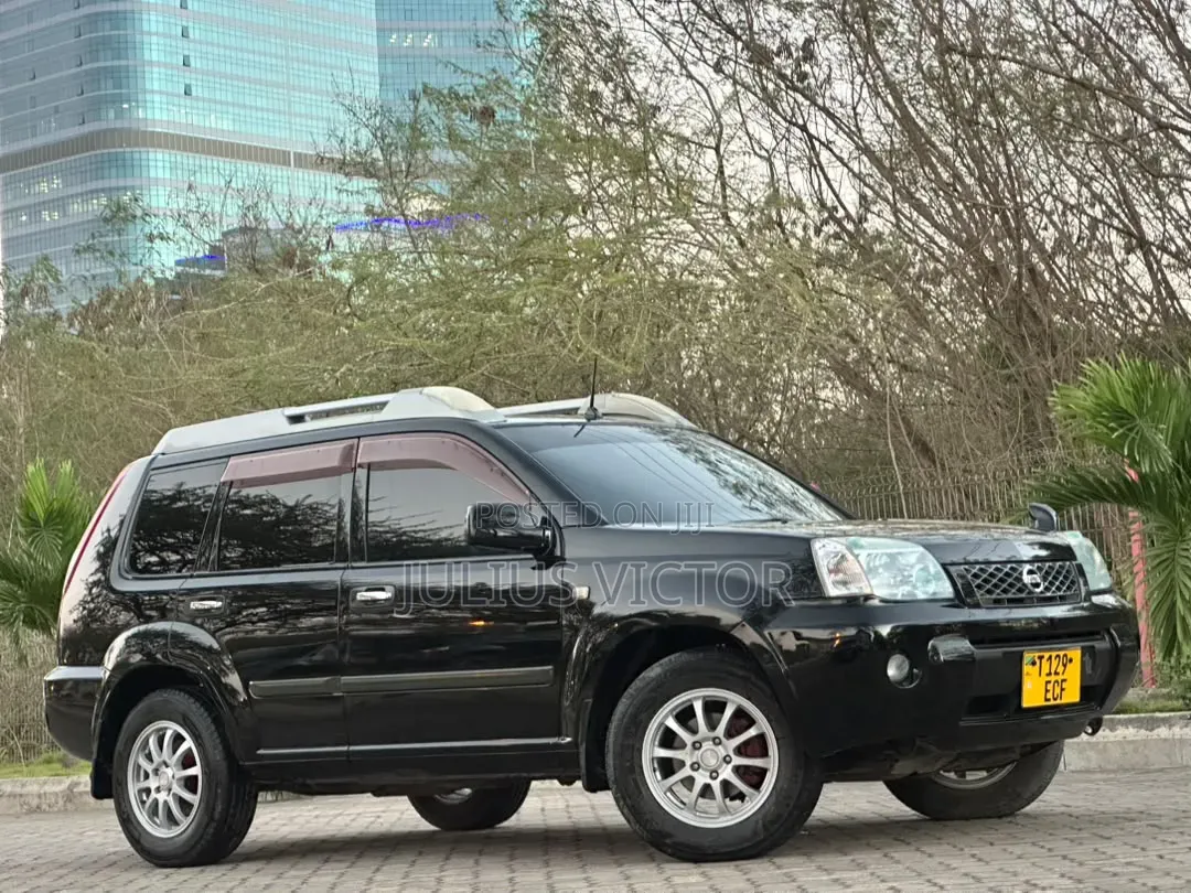 Nissan X-Trail 2006 Black