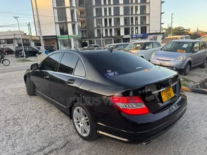 Mercedes-Benz C200 2008 Black